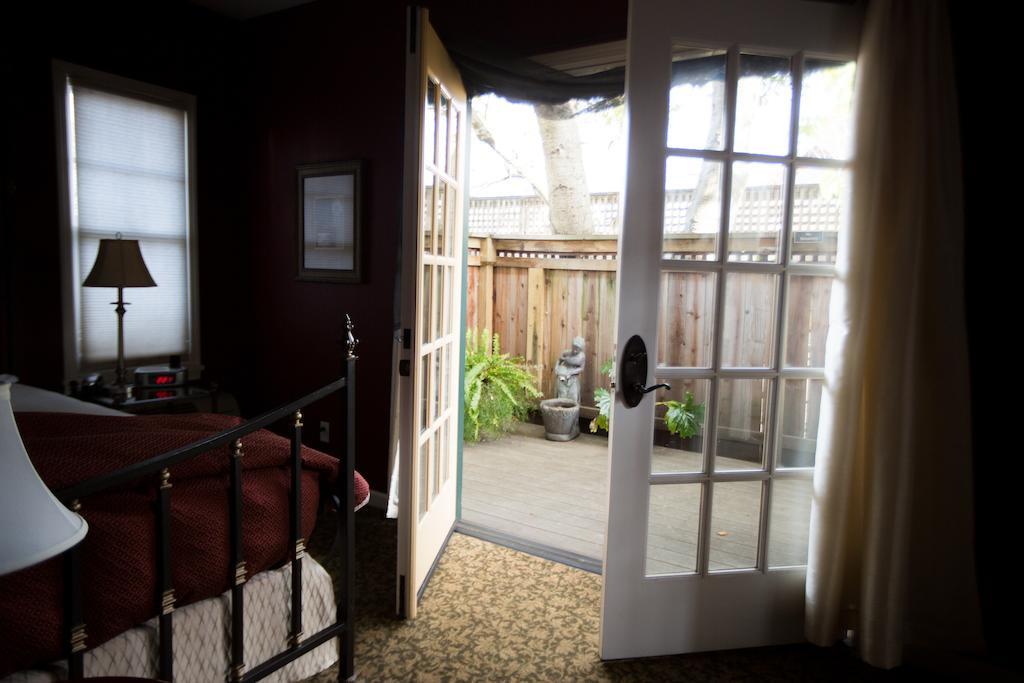 The Inn On First Napa Room photo